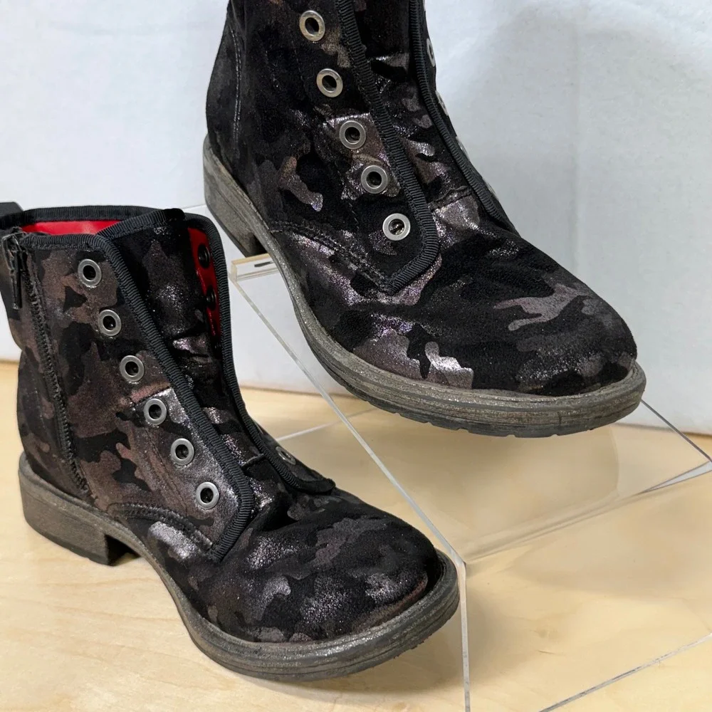 Dolce Vita Black Camo‎ Metallic Suede Ankle Boots Side Zip Girls Kids Size 2